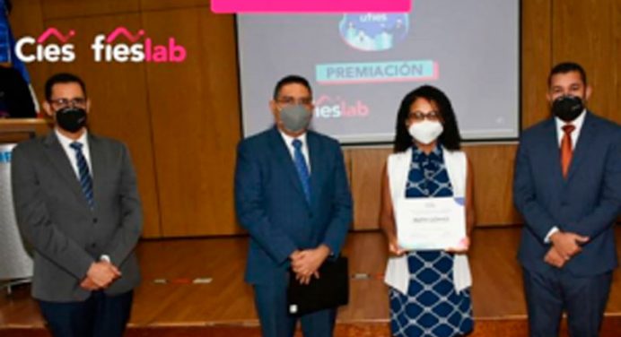 Profesores investigadores de la UNPHU ganan premio CIES