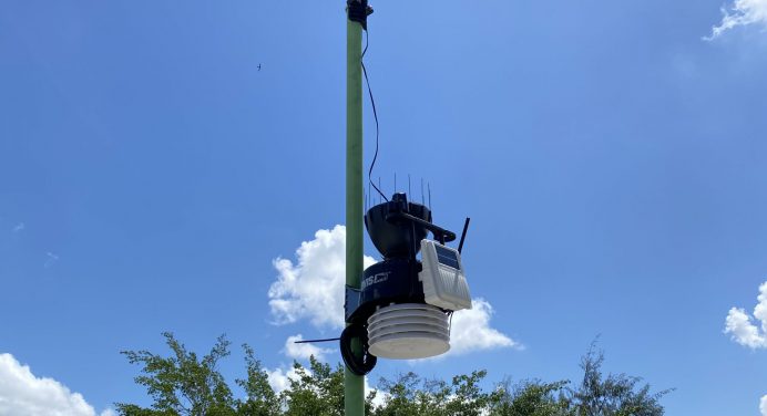 Se instala una estación meteorológica en la Facultad de Arquitectura y Artes de la UNPHU