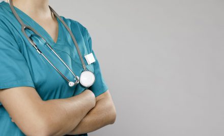 estudiante-de-medicina-unphu-foto-stock