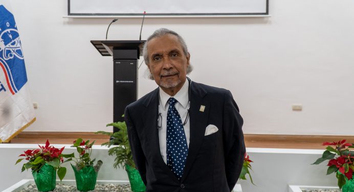 Dr. Jesús Gilberto Concepción, profesor investigador de la UNPHU, gana reconocimiento como Investigador del Año por el MESCyT