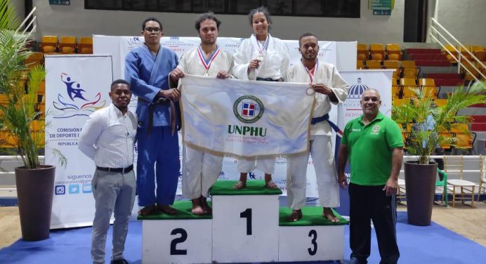 LA UNPHU, gran campeón del torneo Universitario de Judo