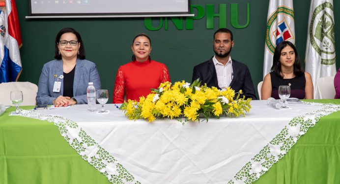 Realizan seminario Avances y actualidad en la investigación e intervención psicológica, en la UNPHU