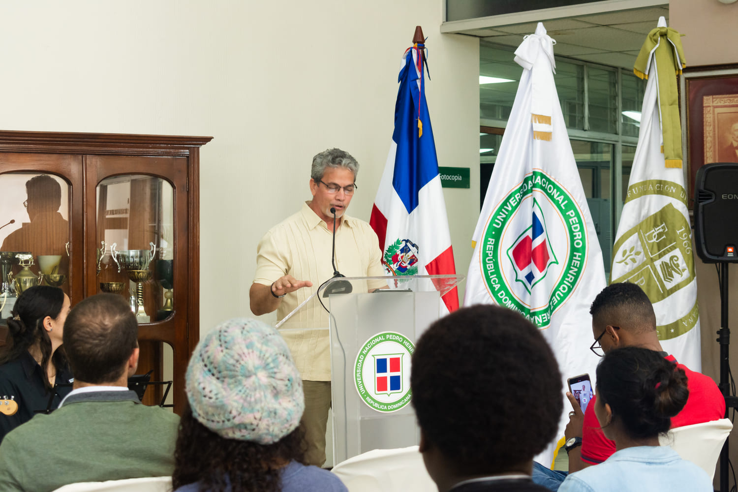 UNPHU realiza la actividad de recibimiento del Taller de Escritura La Oveja Negra – Segunda época