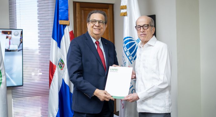 La UNPHU y el CNCCMDL suscriben convenio de cooperación interinstitucional