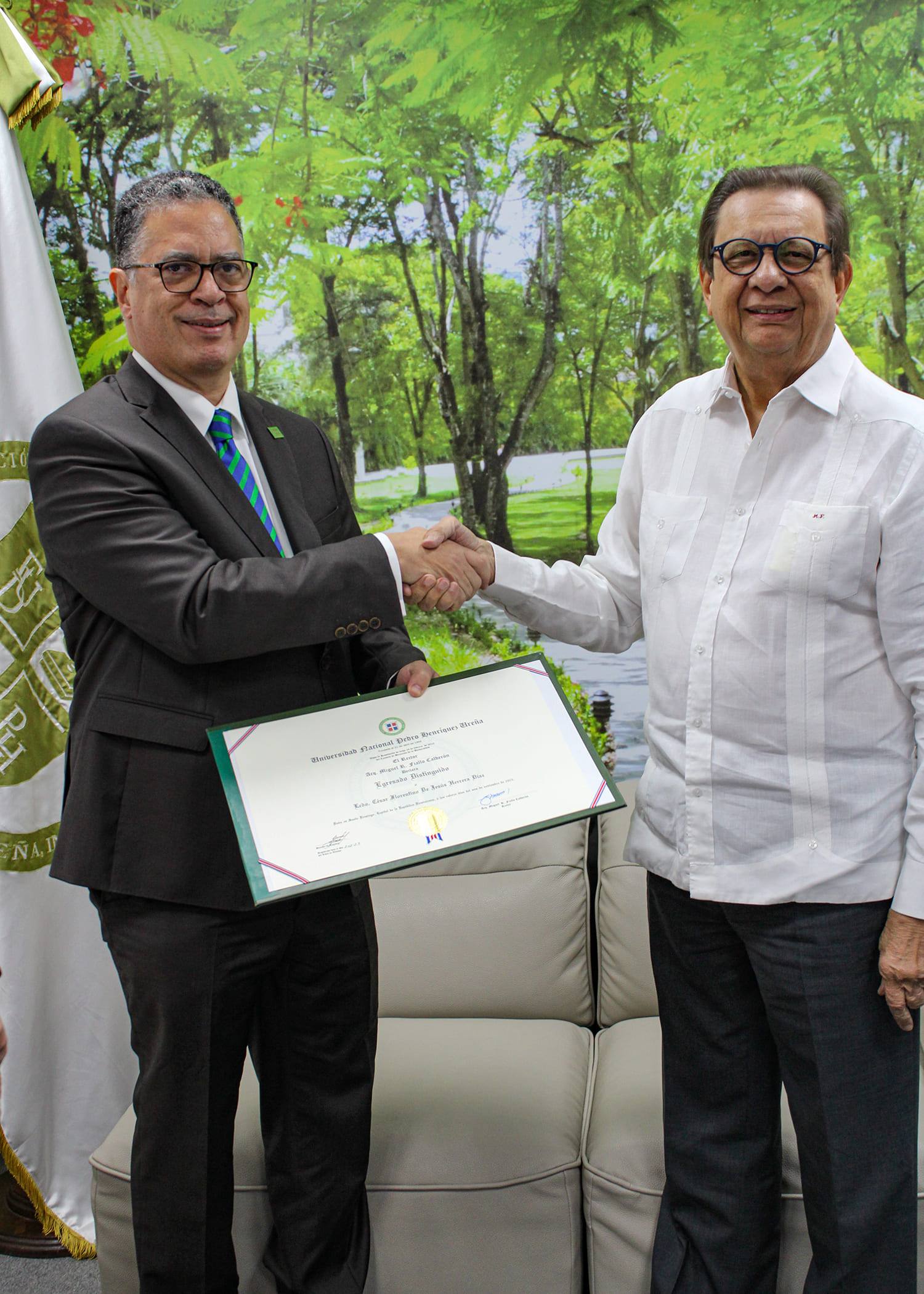Reconocen como Egresado Distinguido de la UNPHU, al Lcdo. César Florentino De Jesús Herrera Díaz