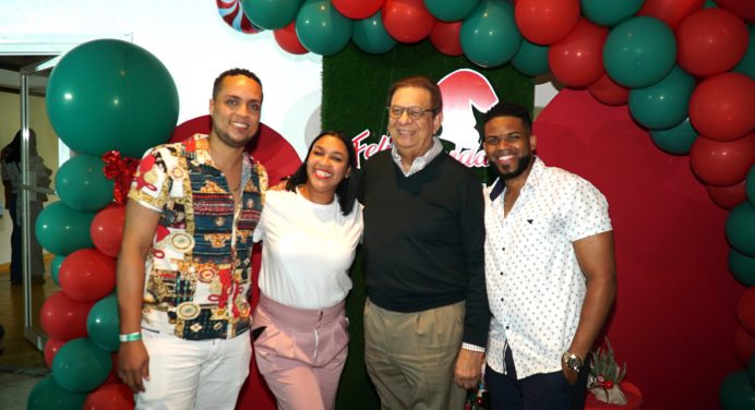La UNPHU, celebra su fiesta navideña de 2023