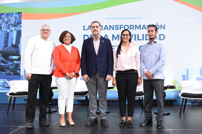 UNPHU: Problemática Movilidad Urbana debe ser abordada de manera multisectorial