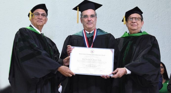 UNPHU otorga al Presidente Luis Abinader Corona, el doctorado Honoris Causa