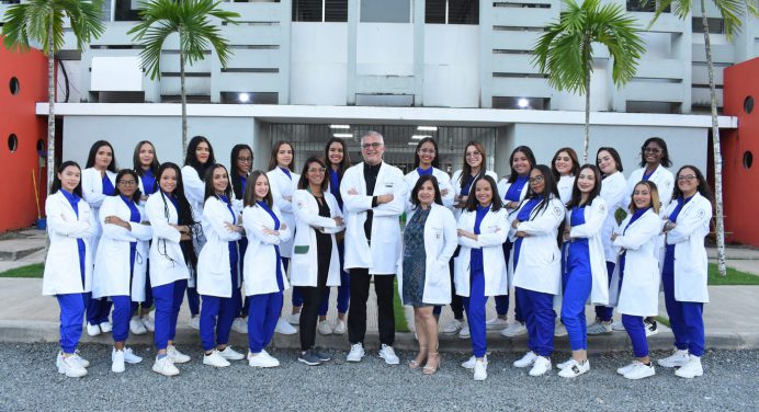 UNPHU School of Dentistry holds White Coat ceremony 