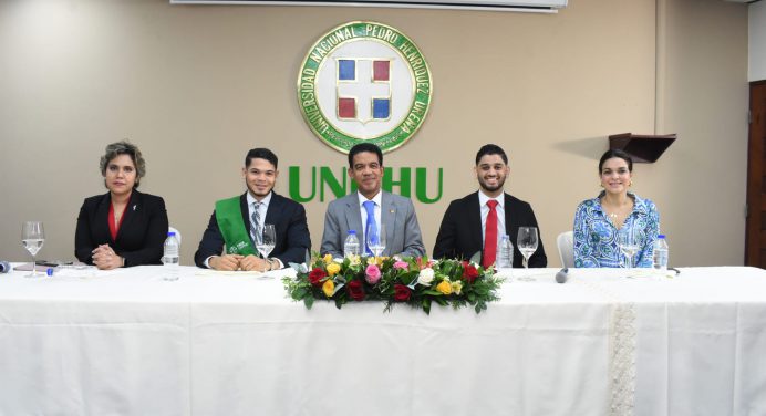 Facultad de Ciencias Jurídicas y Políticas de la UNPHU, juramenta nuevo comité estudiantil CEDE- UNPHU 2024-2025