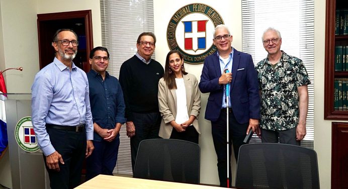 Representantes de Thomas Jefferson University visitan la UNPHU