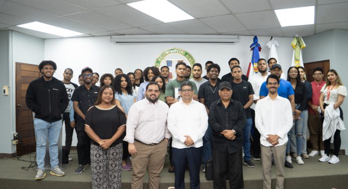 Tercera edición de la Feria de Innovación Universitaria Dominicana 2025.